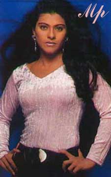 kajol27.jpg (17233 bytes)