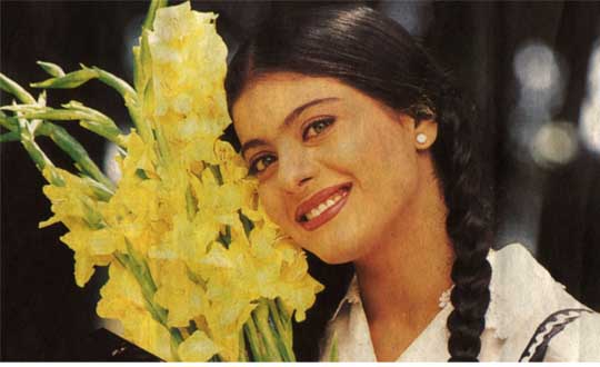 kajol8.jpg (28630 bytes)